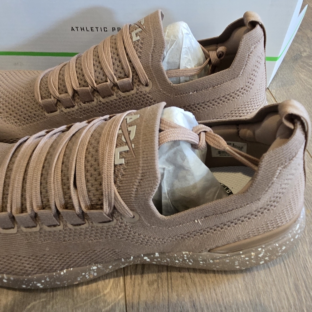APL Mens Techloom Breeze  Brown Knit Sneakers Size 11 Almond/clay New Bnib